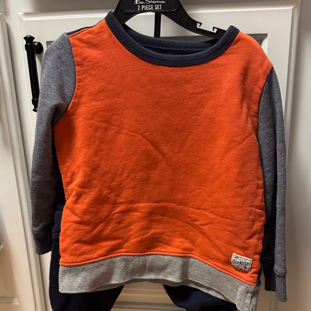 OshKosh B'gosh Orange & Gray Colorblock Crewneck outfit